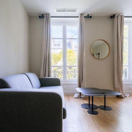 Stylish 2 Bedroom Apartment In Paris Bagian luar foto