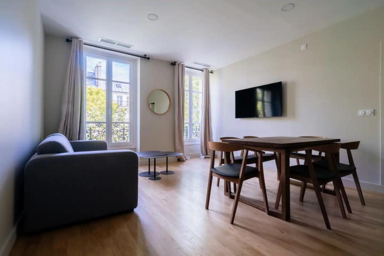 Stylish 2 Bedroom Apartment In Paris Bagian luar foto